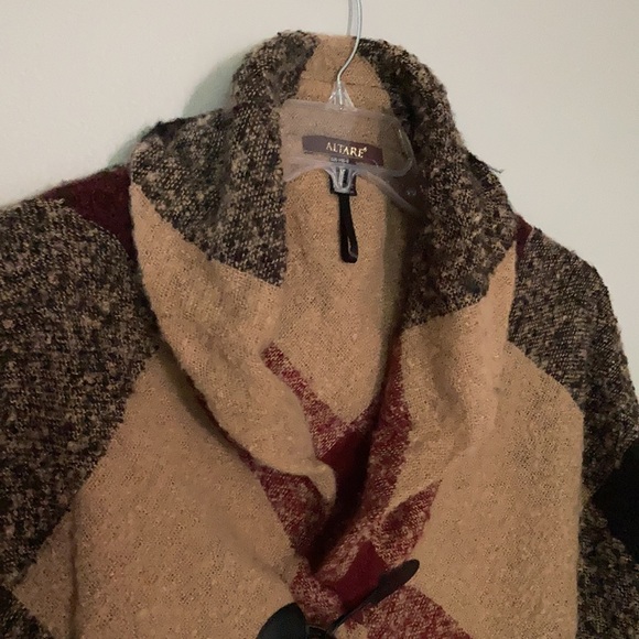 NWOT cape - Picture 6 of 8